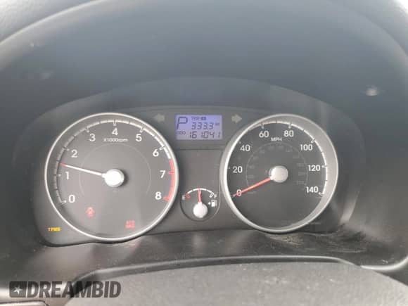 2010 Hyundai Accent GLS z VIN KMHCN4AC9AU423907, wystawiony jako Copart lot #85865405 z przebiegiem 161 041 mil mil oraz Szkoda całkowita • Salvage title. Historia ofert i sprzedaży dostępna na DreamBid. Obrazek 9.