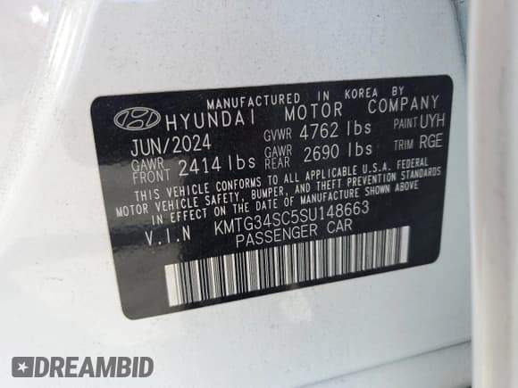 ✅ 2025 Genesis G70 2.5T • VIN: KMTG34SC5SU148663 • Lot: 71480905. Listed on Copart with 12,015 mi. Free auction sales archive from the USA and detailed vehicle history report at DreamBid. Image 12.