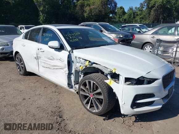 ✅ 2020 Jaguar XE S • VIN: SAJAJ4FX5LCP60054 • Lot: 43345011. Wystawiony na IAAI z przebiegiem 89 470 mil. Bezpłatny archiwum sprzedaży aukcyjnych z USA i szczegółowy raport historii pojazdu na DreamBid. Zdjęcie 6.