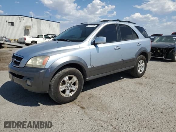 ✅ 2004 Kia Sorento LX • VIN: KNDJD733045280079 • Lot: 67934405. Wystawiony na Copart z przebiegiem 107 511 mil. Bezpłatny archiwum sprzedaży aukcyjnych z USA i szczegółowy raport historii pojazdu na DreamBid. Zdjęcie 1.