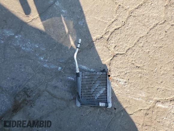 ✅ 2017 BMW 6 Series 640i xDrive • VIN: WBA6D2C51HGT73145 • Lot: 72004864. Listed on Copart with 147,274 mi. Free auction sales archive from the USA and detailed vehicle history report at DreamBid. Image 12.