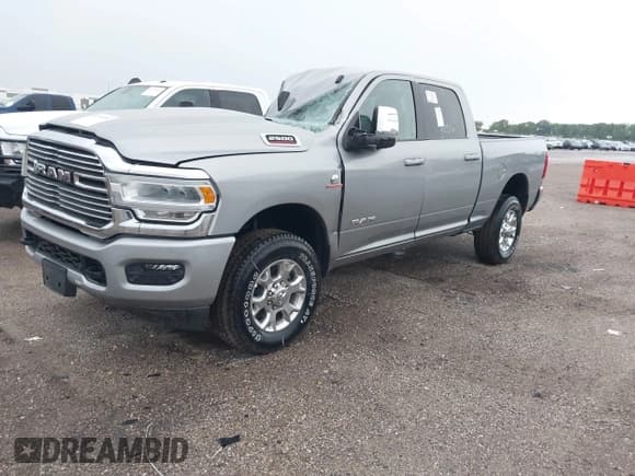 ✅ 2024 Ram 2500 Laramie • VIN: 3C6UR5FL6RG417256 • Lot: 43276380. Listed on IAAI with 13 mi. Free auction sales archive from the USA and detailed vehicle history report at DreamBid. Image 20.
