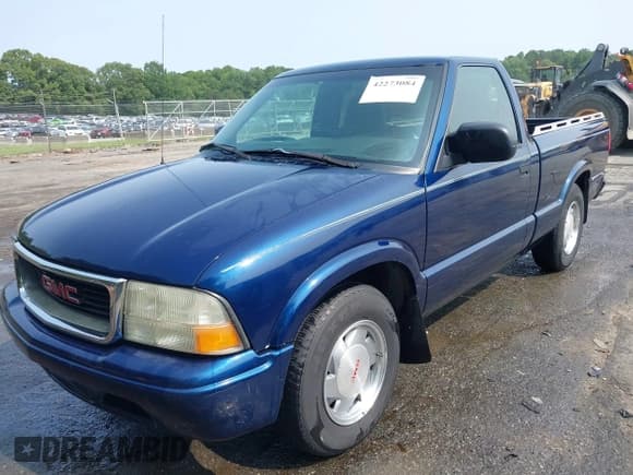 ✅ 2002 GMC Sonoma SLS • VIN: 1GTCS14W228137442 • Лот: 42273084. Опубликован ранее на IAAI с пробегом 223 117 миль. Бесплатный доступ к архиву аукционных продаж из США и подробный отчёт об истории автомобиля на DreamBid. Изображение 17.