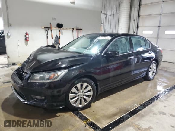 ✅ 2015 Honda Accord EX-L • VIN: 1HGCR2F85FA265447 • Лот: 92458395. Опубликован ранее на Copart с пробегом 137 594 миль. Бесплатный доступ к архиву аукционных продаж из США и подробный отчёт об истории автомобиля на DreamBid. Изображение 1.