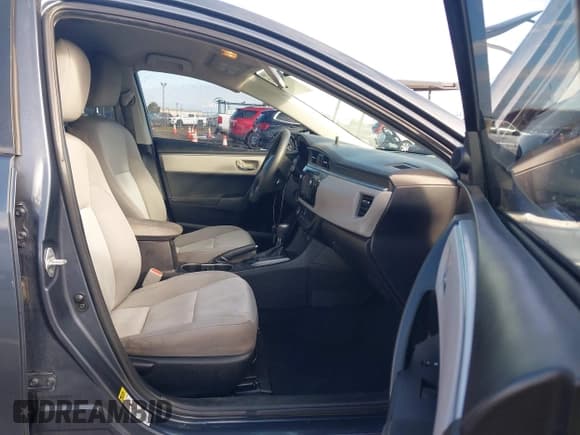 ✅ 2016 Toyota Corolla L • VIN: 5YFBURHE4GP528092 • Lot: 43462902. Listed on IAAI with 141,038 mi. Free auction sales archive from the USA and detailed vehicle history report at DreamBid. Image 5.