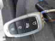 2022 Hyundai Santa Fe SEL z VIN 5NMS2DAJ8NH374641, wystawiony jako IAAI lot #42914061 z przebiegiem Nie podano mil oraz . Historia ofert i sprzedaży dostępna na DreamBid. Obrazek 11.