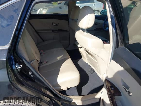 ✅ 2013 Toyota Venza XLE • VIN: 4T3ZA3BB9DU072482 • Lot: 43442942. Wystawiony na IAAI z przebiegiem 85 098 mil. Bezpłatny archiwum sprzedaży aukcyjnych z USA i szczegółowy raport historii pojazdu na DreamBid. Zdjęcie 8.