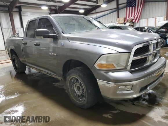 ✅ 2009 Dodge 1500 SLT • VIN: 1D3HV18PX9S743401 • Lot: 50729175. Wystawiony na Copart z przebiegiem 172 367 mil. Bezpłatny archiwum sprzedaży aukcyjnych z USA i szczegółowy raport historii pojazdu na DreamBid. Zdjęcie 4.