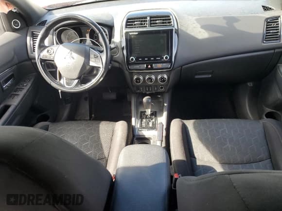 ✅ 2020 Mitsubishi Outlander ES • VIN: JA4AP3AU3LU025906 • Lot: 86544385. Wystawiony na Copart z przebiegiem 159 049 mil. Bezpłatny archiwum sprzedaży aukcyjnych z USA i szczegółowy raport historii pojazdu na DreamBid. Zdjęcie 8.