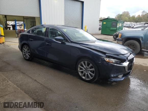 ✅ 2021 Mazda 3 Select • VIN: JM1BPBBL3M1326981 • Lot: 85912865. Listed on Copart with 52,677 mi. Free auction sales archive from the USA and detailed vehicle history report at DreamBid. Image 4.