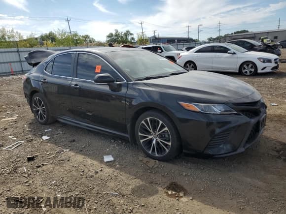 ✅ 2019 Toyota Camry SE • VIN: 4T1B11HK1KU812903 • Лот: 84941525. Опубликован ранее на Copart с пробегом 82 276 миль. Бесплатный доступ к архиву аукционных продаж из США и подробный отчёт об истории автомобиля на DreamBid. Изображение 4.