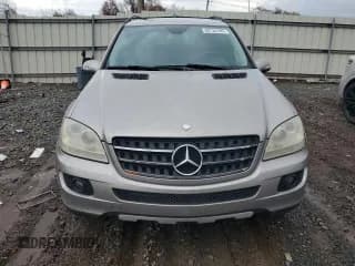 ✅ 2007 Mercedes-Benz M 320 CDI • VIN: 4JGBB22E27A185790 • Лот: 92135105. Опубликован ранее на Copart с пробегом 104 575 миль. Бесплатный доступ к архиву аукционных продаж из США и подробный отчёт об истории автомобиля на DreamBid. Изображение 5.