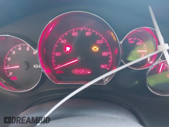 ✅ 2005 Pontiac G6 • VIN: 1G2ZG528454178386 • Lot: 43387065. Wystawiony na IAAI z przebiegiem 194 051 mil. Bezpłatny archiwum sprzedaży aukcyjnych z USA i szczegółowy raport historii pojazdu na DreamBid. Zdjęcie 15.