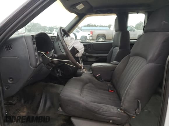 ✅ 2003 Chevrolet S-10 LS • VIN: 1GCCS19X438289287 • Лот: 88000465. Опубликован ранее на Copart с пробегом 212 723 миль. Бесплатный доступ к архиву аукционных продаж из США и подробный отчёт об истории автомобиля на DreamBid. Изображение 7.