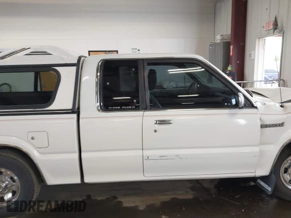 ✅ 1991 Mazda B-Series • VIN: JM2UF3143M0170986 • Лот: 42244053. Опубликован ранее на IAAI с пробегом 144 329 миль. Бесплатный доступ к архиву аукционных продаж из США и подробный отчёт об истории автомобиля на DreamBid. Изображение 13.