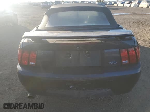 ✅ 2001 Ford Mustang Deluxe • VIN: 1FAFP44431F130921 • Lot: 91164215. Listed on Copart with 105,073 mi. Free auction sales archive from the USA and detailed vehicle history report at DreamBid. Image 6.