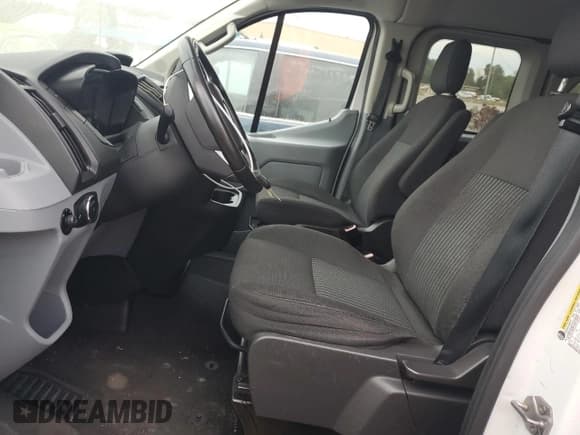 ✅ 2016 Ford Transit XL • VIN: 1FBZX2ZMXGKB33758 • Lot: 84640405. Wystawiony na Copart z przebiegiem 79 056 mil. Bezpłatny archiwum sprzedaży aukcyjnych z USA i szczegółowy raport historii pojazdu na DreamBid. Zdjęcie 7.