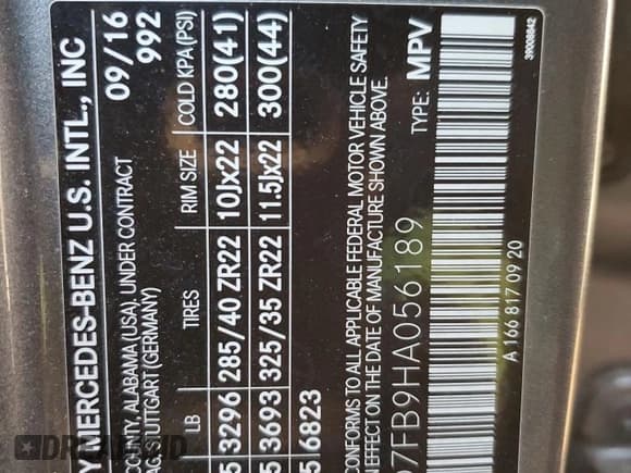 ✅ 2017 Mercedes-Benz GLE 63 S AMG • VIN: 4JGED7FB9HA056189 • Lot: 85035304. Wystawiony na Copart z przebiegiem 82 664 mil. Bezpłatny archiwum sprzedaży aukcyjnych z USA i szczegółowy raport historii pojazdu na DreamBid. Zdjęcie 13.