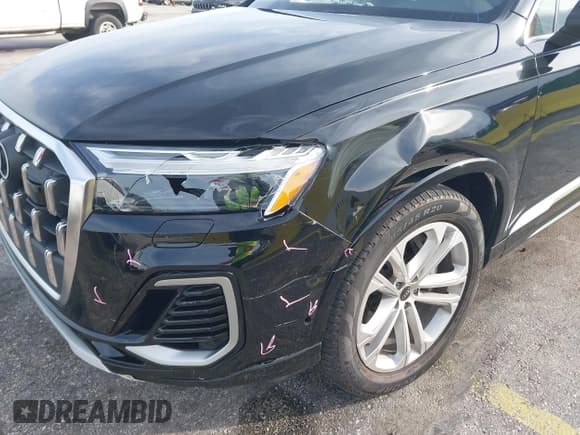 ✅ 2025 Audi Q7 Premium Plus • VIN: WA1LVBF73SD015080 • Лот: 43812996. Опубликован ранее на IAAI с пробегом 32 354 миль. Бесплатный доступ к архиву аукционных продаж из США и подробный отчёт об истории автомобиля на DreamBid. Изображение 6.