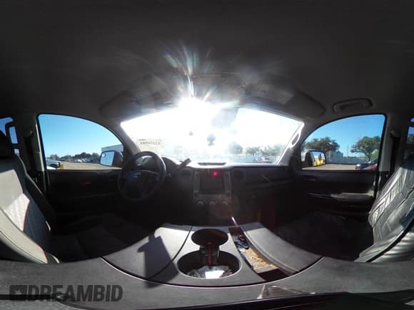 ✅ 2019 Toyota Tundra SR • VIN: 5TFRM5F1XKX144965 • Лот: 42226884. Опубликован ранее на IAAI с пробегом 77 525 миль. Бесплатный доступ к архиву аукционных продаж из США и подробный отчёт об истории автомобиля на DreamBid. Изображение 18.