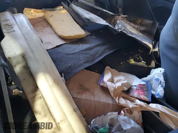 ✅ 1999 Mercury Cougar • VIN: 1ZWFT61LXX5622317 • Lot: 78069784. Listed on Copart with 188,997 mi. Free auction sales archive from the USA and detailed vehicle history report at DreamBid. Image 10.