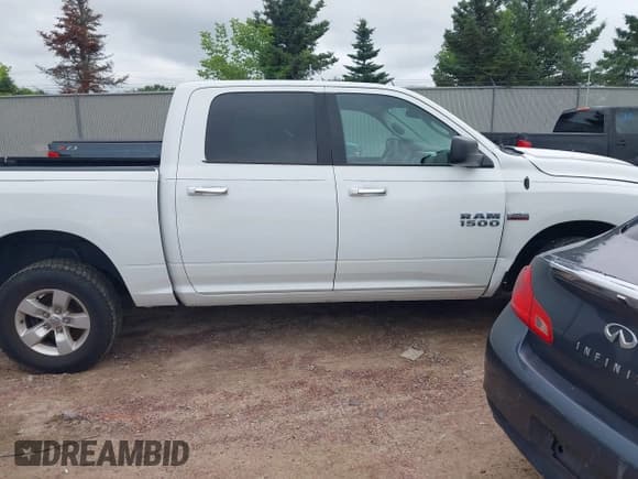 ✅ 2018 Ram 1500 Big Horn • VIN: 1C6RR7LT1JS161515 • Lot: 42753198. Listed on IAAI with 127,275 mi. Free auction sales archive from the USA and detailed vehicle history report at DreamBid. Image 13.