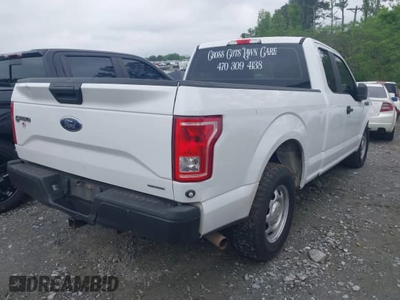 ✅ 2016 Ford F-150 XL • VIN: 1FTEX1CF0GFA56342 • Lot: 42110238. Wystawiony na IAAI z przebiegiem 208 000 mil. Bezpłatny archiwum sprzedaży aukcyjnych z USA i szczegółowy raport historii pojazdu na DreamBid. Zdjęcie 4.