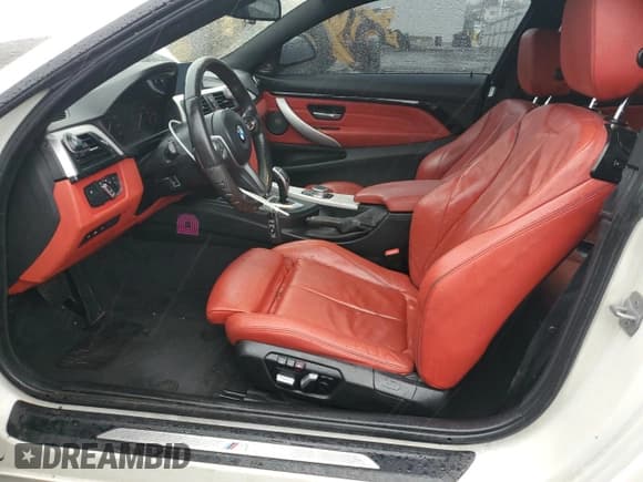 ✅ 2019 BMW 4 Series 430i xDrive • VIN: WBA4W5C59KAE49307 • Lot: 90392555. Listed on Copart with 76,120 mi. Free auction sales archive from the USA and detailed vehicle history report at DreamBid. Image 7.