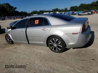 2012 Chevrolet Malibu 1LS z VIN 1G1ZB5E07CF159129, wystawiony jako Copart lot #69586764 z przebiegiem 206 995 mil mil oraz Szkoda całkowita • Salvage title. Historia ofert i sprzedaży dostępna na DreamBid. Obrazek 2.