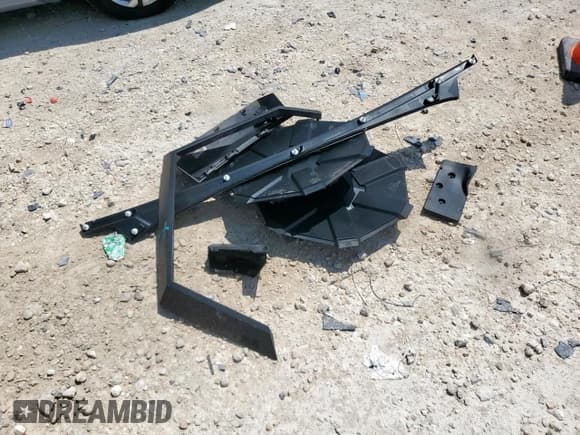 ✅ 2025 Tesla Cybertruck • VIN: 7G2CEHEDXSA060939 • Лот: 68068815. Опубликован ранее на Copart с пробегом 9 267 миль. Бесплатный доступ к архиву аукционных продаж из США и подробный отчёт об истории автомобиля на DreamBid. Изображение 12.