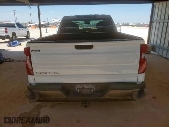 2022 Chevrolet Silverado 1500 Work Truck with VIN 1GCRDAED8NZ507437, listed as a Copart auction lot 71287315 with 69,612 mi miles and Clean title. Bid and sale history available at DreamBid. Image 6.