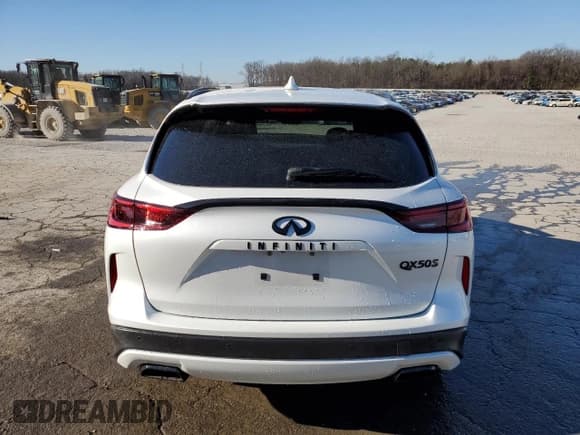 ✅ 2023 Infiniti QX50 Sport • VIN: 3PCAJ5FAXPF123167 • Lot: 89006135. Wystawiony na Copart z przebiegiem 22 493 mil. Bezpłatny archiwum sprzedaży aukcyjnych z USA i szczegółowy raport historii pojazdu na DreamBid. Zdjęcie 6.