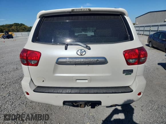 ✅ 2012 Toyota Sequoia Platinum • VIN: 5TDDW5G19CS063322 • Lot: 86864235. Listed on Copart with 210,086 mi. Free auction sales archive from the USA and detailed vehicle history report at DreamBid. Image 6.