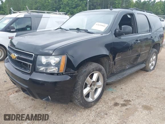 ✅ 2014 Chevrolet Tahoe LT • VIN: 1GNSCBE04ER141927 • Lot: 42651845. Listed on IAAI with 89,980 mi. Free auction sales archive from the USA and detailed vehicle history report at DreamBid. Image 6.