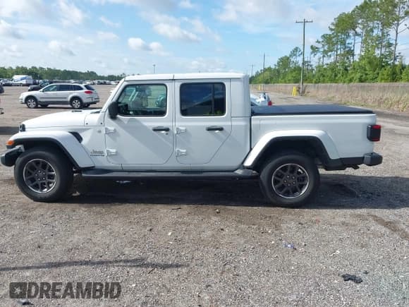 ✅ 2021 Jeep Gladiator Overland • VIN: 1C6HJTFG3ML584038 • Лот: 42634959. Опубликован ранее на IAAI с пробегом 21 843 миль. Бесплатный доступ к архиву аукционных продаж из США и подробный отчёт об истории автомобиля на DreamBid. Изображение 13.