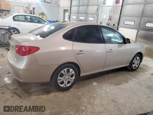2010 Hyundai Elantra GLS z VIN KMHDU4AD0AU161338, wystawiony jako Copart lot #62489434 z przebiegiem 138 344 mil mil oraz Szkoda całkowita • Salvage title. Historia ofert i sprzedaży dostępna na DreamBid. Obrazek 3.