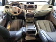 ✅ 2011 Toyota Sienna SE • VIN: 5TDXK3DCXBS034056 • Lot: 69281845. Listed on Copart with 267,390 mi. Free auction sales archive from the USA and detailed vehicle history report at DreamBid. Image 8.