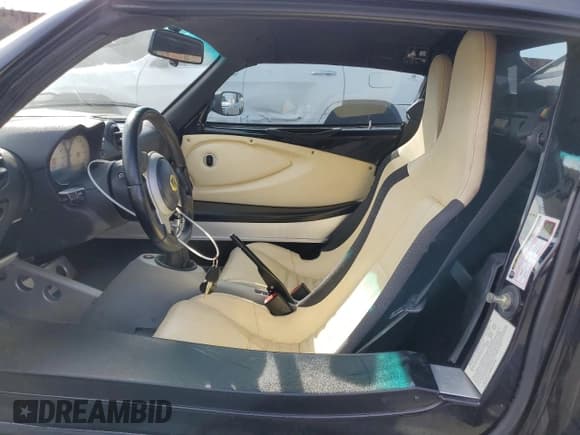 ✅ 2005 Lotus Elise • VIN: SCCPC11185HL33735 • Lot: 45533345. Listed on Copart with 88,155 mi. Free auction sales archive from the USA and detailed vehicle history report at DreamBid. Image 7.