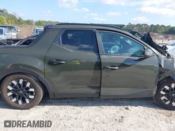 2025 Hyundai Santa Cruz SEL with VIN 5NTJBDDE4SH129880, listed as a IAAI auction lot 41524264 with 4,655 mi miles and . Bid and sale history available at DreamBid. Image 12.