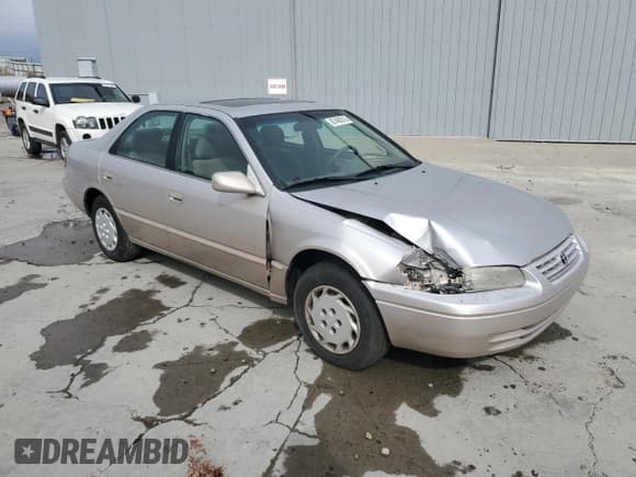 ✅ 1998 Toyota Camry LE • VIN: 4T1BG22K4WU192244 • Lot: 87400515. Listed on Copart with 178,878 mi. Free auction sales archive from the USA and detailed vehicle history report at DreamBid. Image 4.