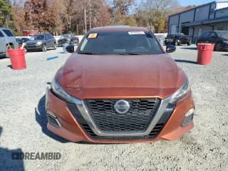✅ 2019 Nissan Altima SR • VIN: 1N4BL4CV4KC100897 • Лот: 92098255. Опубликован ранее на Copart с пробегом 180 236 миль. Бесплатный доступ к архиву аукционных продаж из США и подробный отчёт об истории автомобиля на DreamBid. Изображение 5.