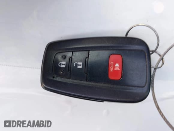 ✅ 2021 Toyota Prius L Eco • VIN: JTDKAMFU5M3146454 • Lot: 43462876. Wystawiony na IAAI z przebiegiem 93 810 mil. Bezpłatny archiwum sprzedaży aukcyjnych z USA i szczegółowy raport historii pojazdu na DreamBid. Zdjęcie 11.