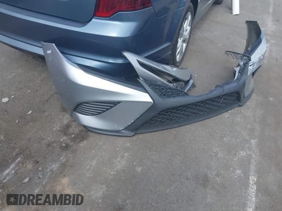 ✅ 2020 Toyota Camry SE • VIN: 4T1G11AK4LU351293 • Lot: 43426660. Listed on IAAI with 187,735 mi. Free auction sales archive from the USA and detailed vehicle history report at DreamBid. Image 12.