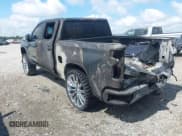 ✅ 2020 Chevrolet Silverado 1500 RST • VIN: 1GCUYEED3LZ113721 • Lot: 42639134. Wystawiony na IAAI z przebiegiem 228 411 mil. Bezpłatny archiwum sprzedaży aukcyjnych z USA i szczegółowy raport historii pojazdu na DreamBid. Zdjęcie 3.