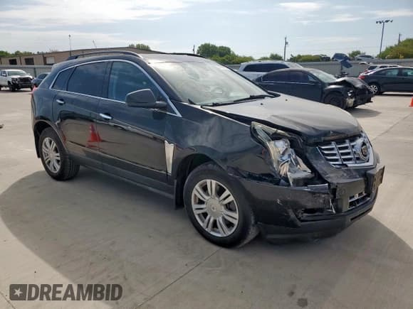 ✅ 2015 Cadillac SRX • VIN: 3GYFNAE33FS623242 • Lot: 70728425. Wystawiony na Copart z przebiegiem 121 701 mil. Bezpłatny archiwum sprzedaży aukcyjnych z USA i szczegółowy raport historii pojazdu na DreamBid. Zdjęcie 4.