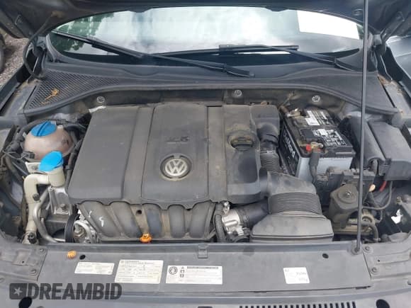 ✅ 2012 Volkswagen Passat SE • VIN: 1VWBP7A38CC102605 • Лот: 42400912. Опубликован ранее на IAAI с пробегом 193 549 миль. Бесплатный доступ к архиву аукционных продаж из США и подробный отчёт об истории автомобиля на DreamBid. Изображение 10.