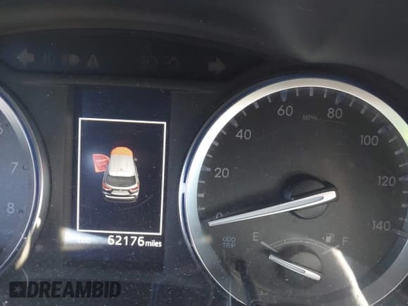 ✅ 2018 Toyota Highlander Limited Platinum • VIN: 5TDDZRFH1JS915219 • Lot: 43360707. Listed on IAAI with 62,176 mi. Free auction sales archive from the USA and detailed vehicle history report at DreamBid. Image 7.