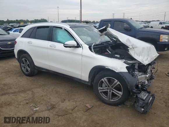 ✅ 2020 Mercedes-Benz GLC 300 • VIN: W1N0G8EB0LF806046 • Lot: 63793845. Wystawiony na Copart z przebiegiem 76 003 mil. Bezpłatny archiwum sprzedaży aukcyjnych z USA i szczegółowy raport historii pojazdu na DreamBid. Zdjęcie 4.