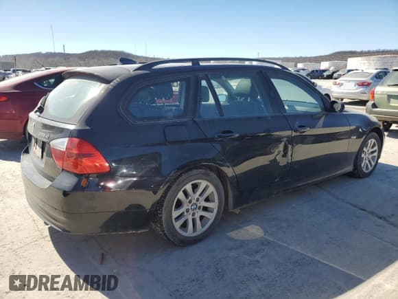 ✅ 2008 BMW 3 Series 328xi • VIN: WBAVT73538FZ37265 • Lot: 46370385. Listed on Copart with 184,966 mi. Free auction sales archive from the USA and detailed vehicle history report at DreamBid. Image 3.