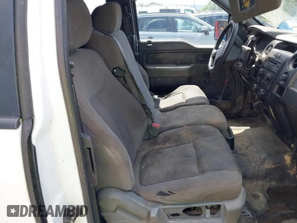 ✅ 2014 Ford F-150 XL • VIN: 1FTEX1CM9EKG17852 • Лот: 42483032. Опубликован ранее на IAAI с пробегом 256 056 миль. Бесплатный доступ к архиву аукционных продаж из США и подробный отчёт об истории автомобиля на DreamBid. Изображение 5.